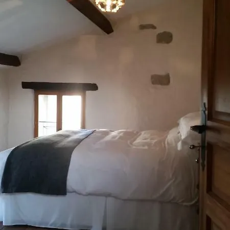 Cozy Little Townhouse In Sainte-florine, Close To Auzon & Brioude Casa de Férias Sainte-Florine