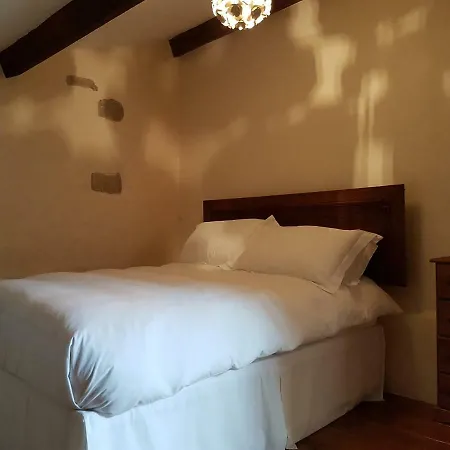 Cozy Little Townhouse In Sainte-florine, Close To Auzon & Brioude Casa de Férias *