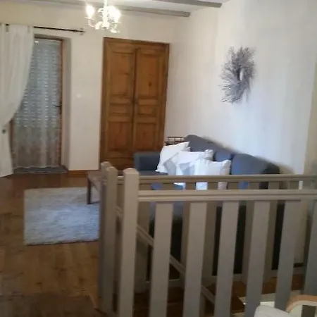 Cozy Little Townhouse In Sainte-florine, Close To Auzon & Brioude Sainte-Florine
